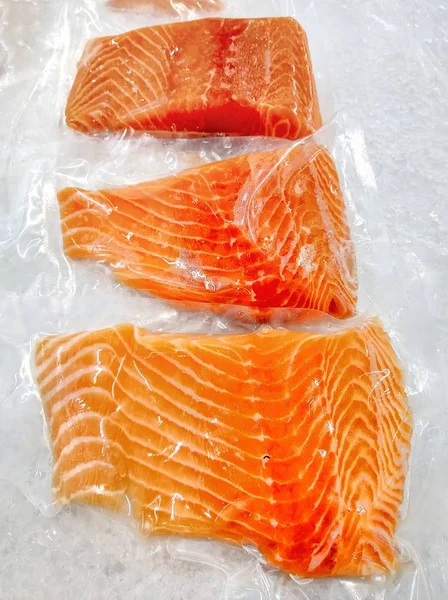 Salmone Fresco Confezionato Vendita Supermercato — Foto Stock