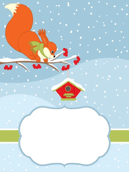 Vektor Vánoce a nový rok kartu šablona s roztomilá veverka sedí na větvi a ptačí budku na sněhu pozadí. — Stockový vektor
