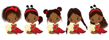 Vektör sevimli küçük Afrikalı-Amerikalı kız ile çeşitli saç modelleri