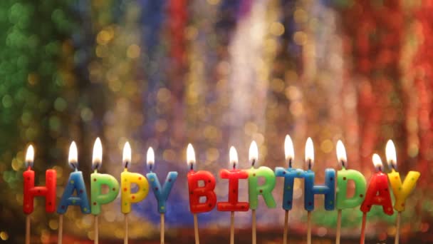 Las Velas Encendidas Forma Cartas Feliz Cumpleaños — Vídeos de Stock
