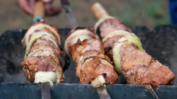 Barbecue délicieux barbecue à viande 4k — Video