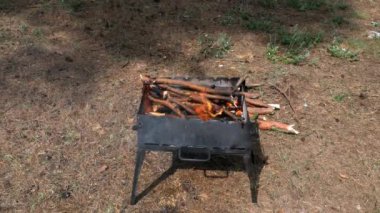 4k ormanda mangal barbekü ızgarası