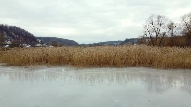 Bevroren meer winter aero drone video — Stockvideo