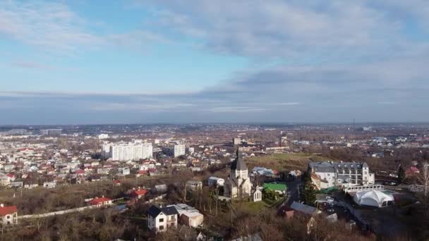 Красивая церковь во Львове Aerial, Украина — стоковое видео