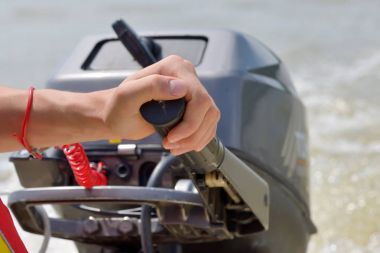 balıkçı el ve tekne motoru