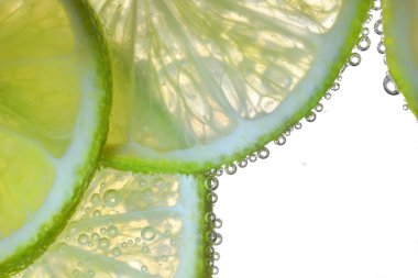 Baloncuklu Limon Dilimleri