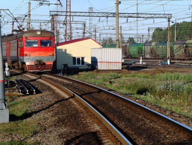 Tren istasyonu platformu için varış