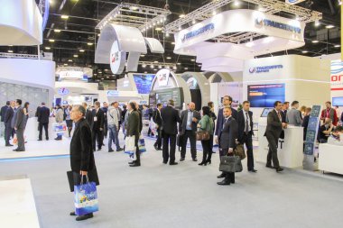 Şirketler sergiler müşterileri dahil et.