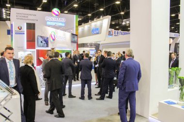 Grup iş adamları gaz Forum.