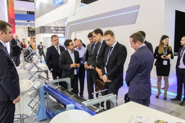 İşadamları iletişim grubu.