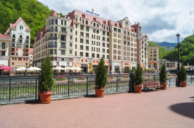 Hotel Golden Tulip.