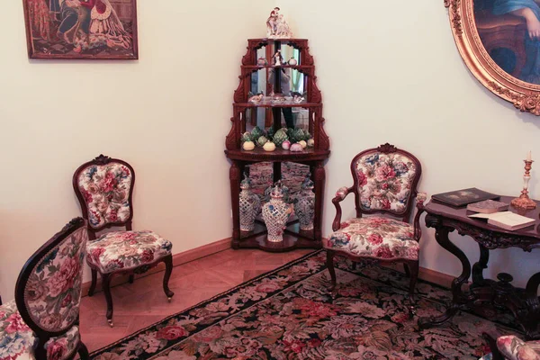 Interiér v čítárně Gatčinský palác. — Stock fotografie