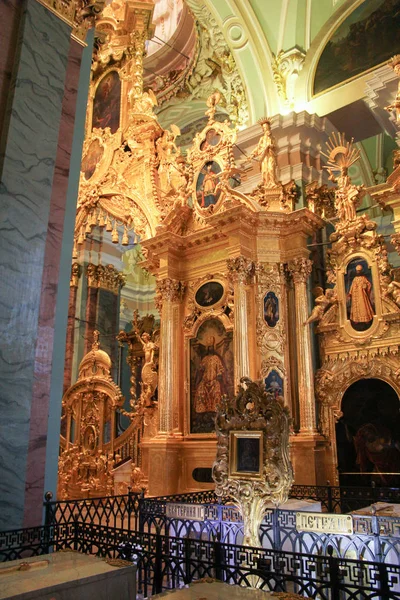 Fragment van het interieur van de kathedraal van Peter en Paul. — Stockfoto