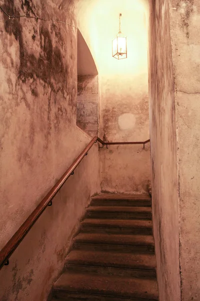 Escadas da caverna . — Fotografia de Stock