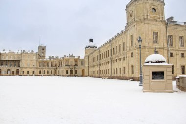 Sağ kanat Gatchina sarayın.