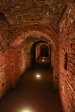 Petro Paul Fortress kışın duvarların içine.