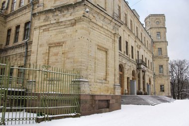 Gatchina Sarayı'nın duvarları.