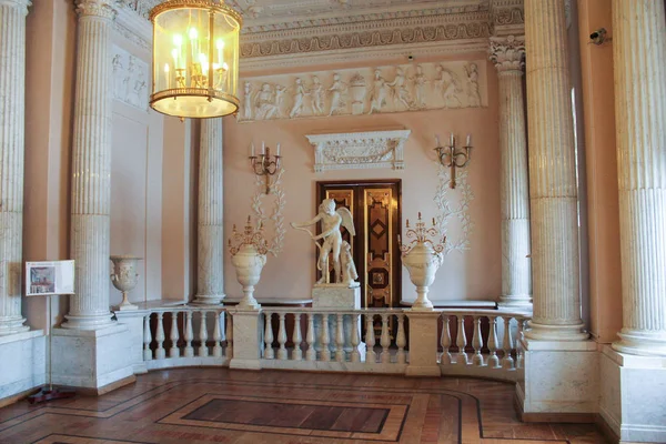 Marble interior Gatchina Palace. — Stock Photo, Image