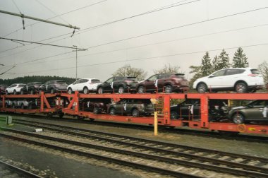 Araçların demiryolu ile taşınması.