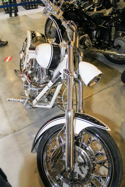 Modelo de motocicleta de diseñador blanco . —  Fotos de Stock