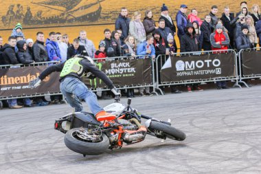 Motorcu motosiklet damla.