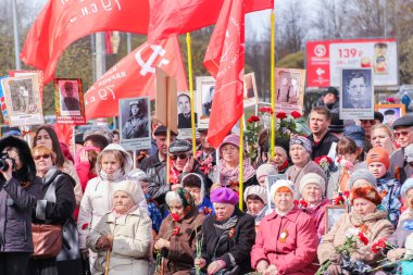 Toplantıya katılan insanlar.