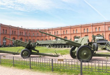 Büyük Vatanseverlik Savaşı topları.