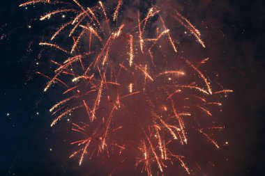 Selam gökyüzünde.