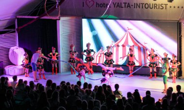 Bir atlama ipi ile karmaşık dans.