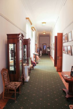Koridorda mobilya.