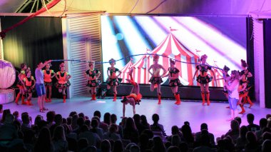 Bir atlama ipi ile karmaşık dans.