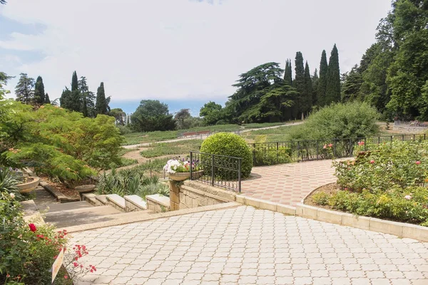 Nikitsky Bahçe peyzaj tasarımı.