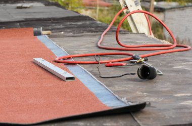 Çatı işleri için araç.