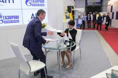 Exchange klasörleri masada.