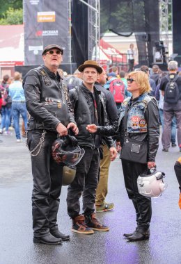 Festival bisikletçileri grup.