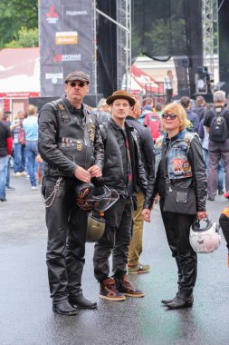 Festival bisikletçileri grup.