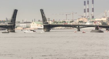 Bir denizaltı duyuru köprüsünde.