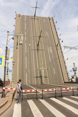 Trinity Köprüsü yükseltilmiş yayılımı.