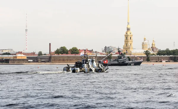 Militaire boot voor onderweg. — Stockfoto