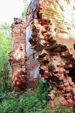Tuğla düzensiz kenar.