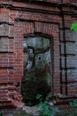 Eski manastır geçiş.