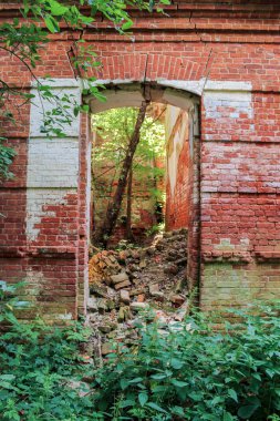 Antik duvar pasajda.