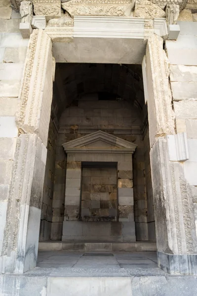 Ingresso in pietra al tempio . — Foto Stock