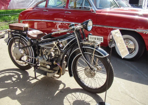 Motocicleta retro BMW R32 en la exposición . — Foto de Stock