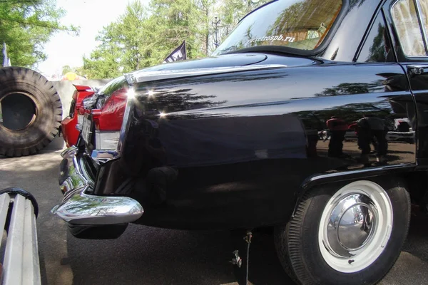 Les feux arrière de la voiture Volga . — Photo