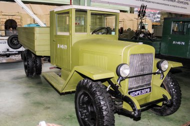 Sovyet kamyon Zis-12.