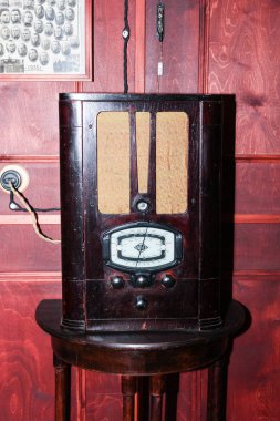 Sovyet radyo alıcısı.