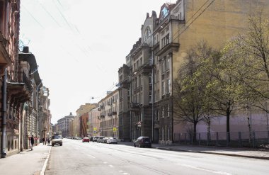 İngiliz bulvarındaki eski evler.