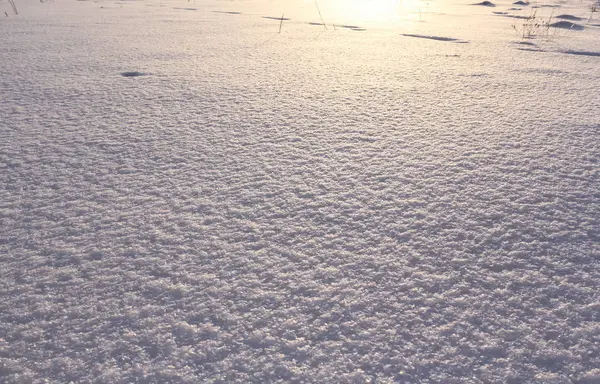 Luster de apus de soare pe zăpadă . — Fotografie, imagine de stoc