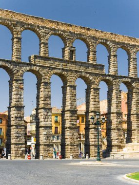 Madrid, İspanya yakınındaki Segovia Roma acqueduct